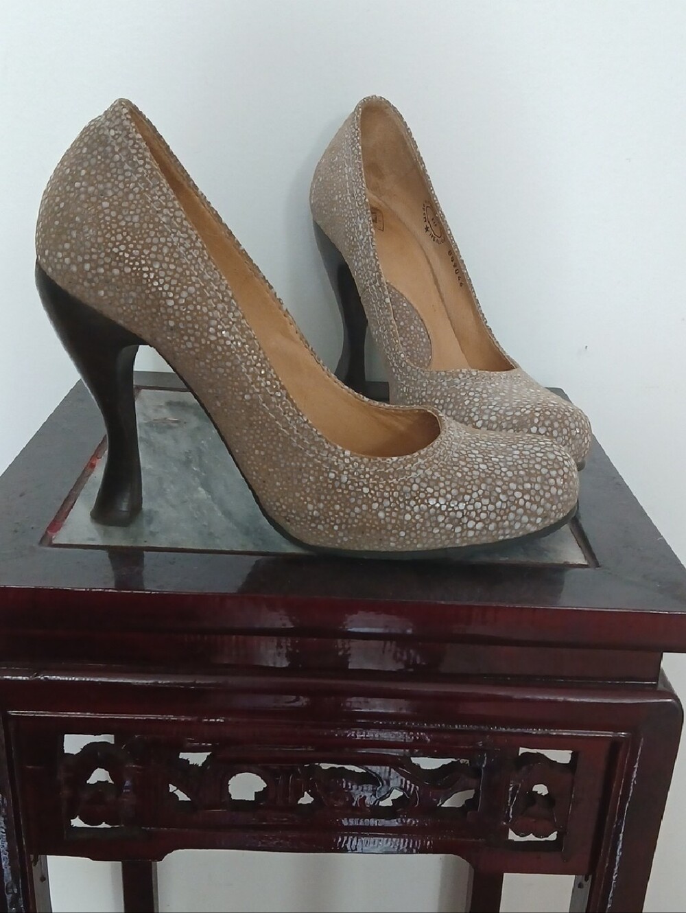 John Fluevog Taupe Speckled High Heel Pumps